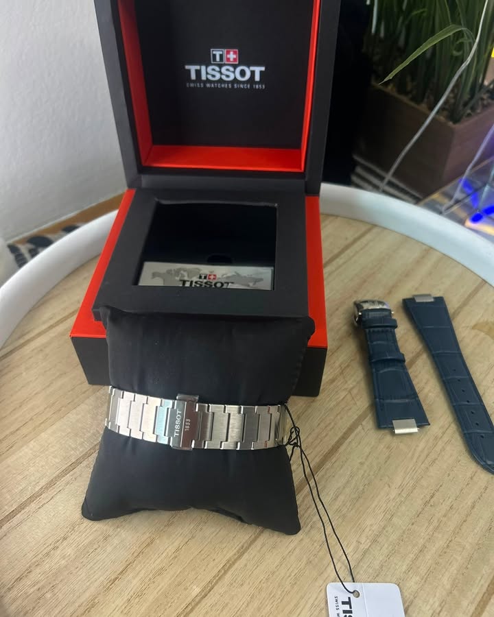 TISSOT PRX POWERMATIC 80 – HELLBLAUES VERLAUFSZUSAMMENSTELLUNG