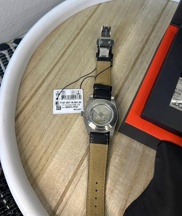 TISSOT GENTLEMAN SILICUM-POWERMATIC 80-LETHER STRAP-40 mm