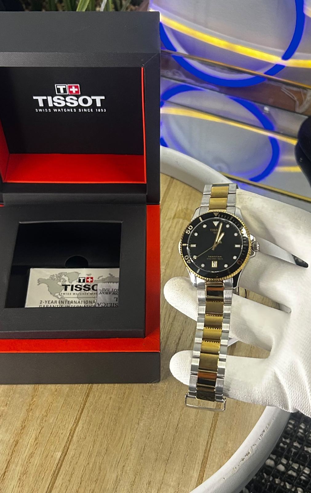 TISSOT SEASTAR 1000 SWISSQUARTZ-BLACK&GOLD-40 mm