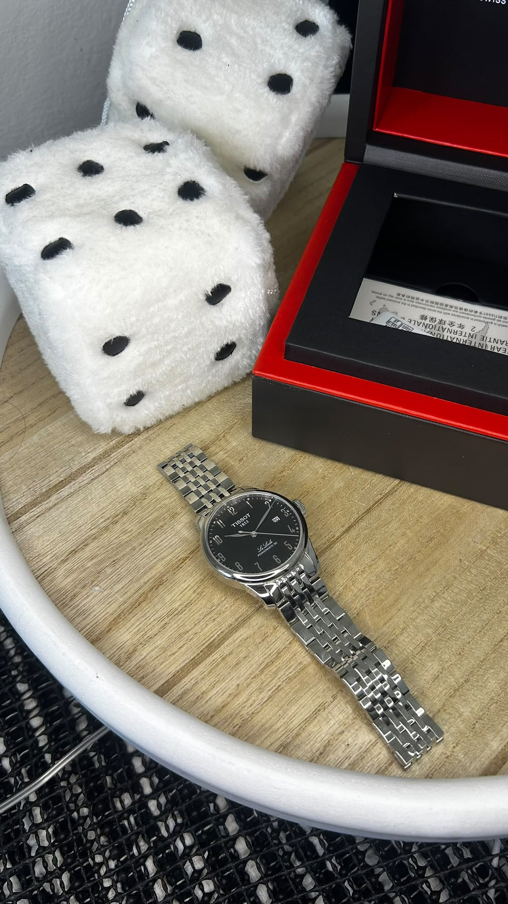Tissot Le Locle Powermatic 80 – Black Dial – 39 mm