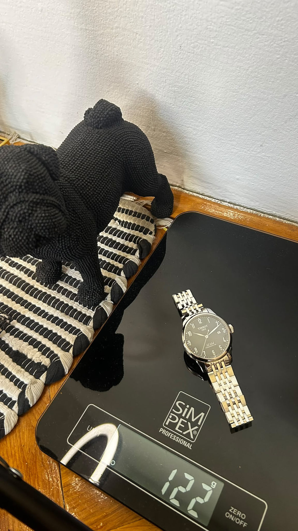 Tissot Le Locle Powermatic 80 – Black Dial – 39 mm