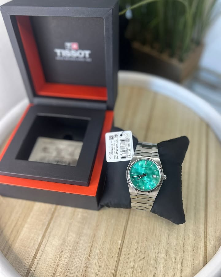 TISSOT PRX POWERMATIC 80-MINT GREEN-40 mm