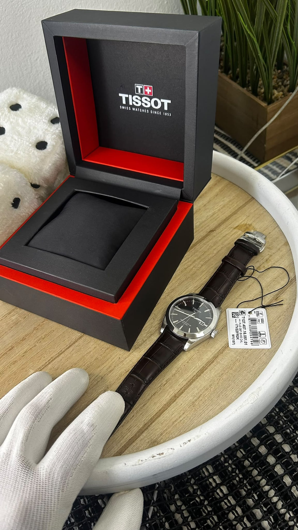 Tissot Gentleman Silicum Powermatic 80 – Black Dial – Brown Leather Strap – 40 mm