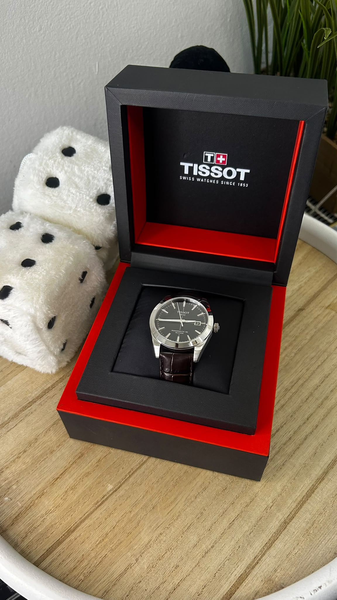 Tissot Gentleman Silicum Powermatic 80 – Black Dial – Brown Leather Strap – 40 mm