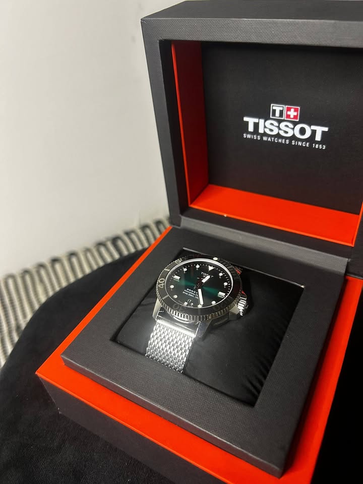 TISSOT SEASTAR 1000 POWERMATIC 80-GREEN-MESH BRACELET-43 mm